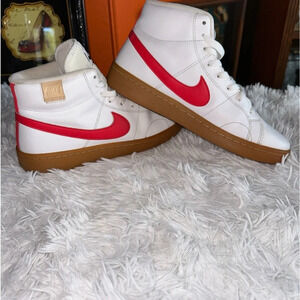 Nike Court Royale 2 Mid White University Red